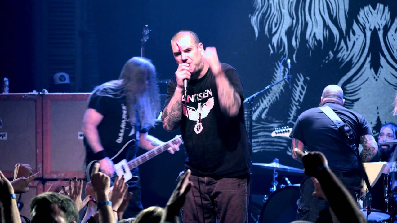 Load video: Right Place, Wrong Time Video